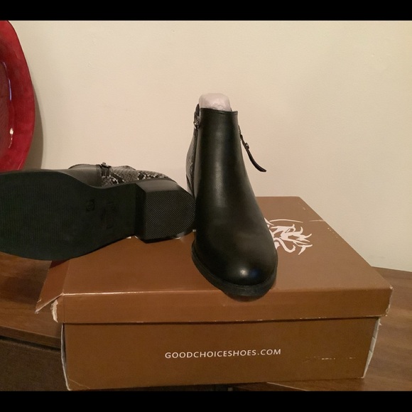 Ladies GC booties - Picture 8 of 8